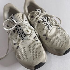 On Cloud Women’s Cloudsurfer White Running Shoes Sneakers Size 8